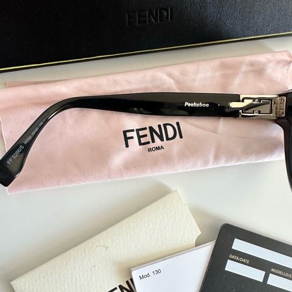 Fendi sunglasses full set - Picture 8 of 9